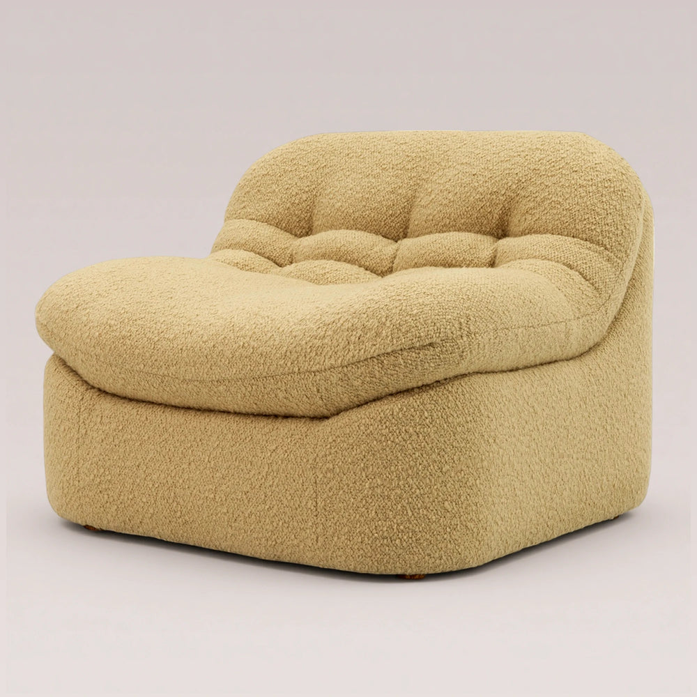 柔软的奶油泡芙椅