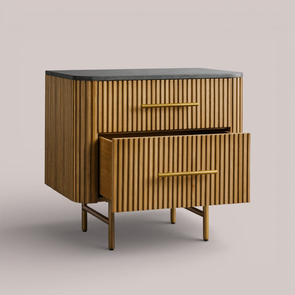 Fanny Closed Nightstand