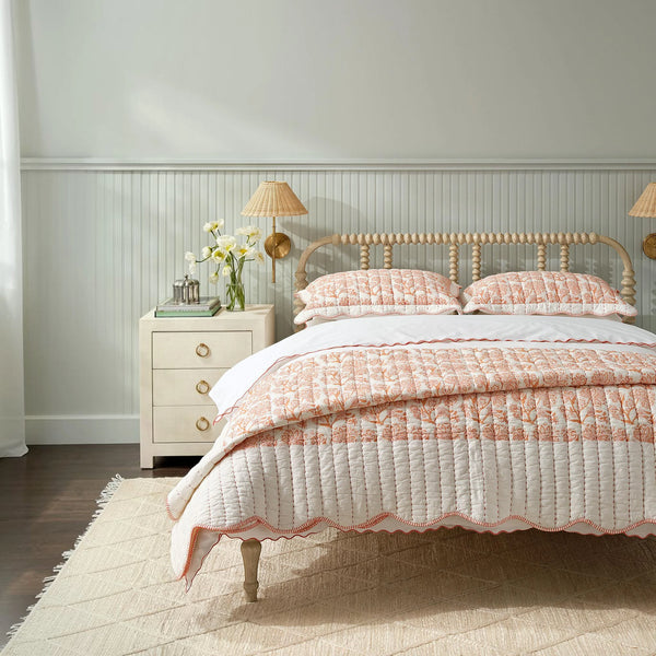 Driftwyn 3-Drawer Nightstand